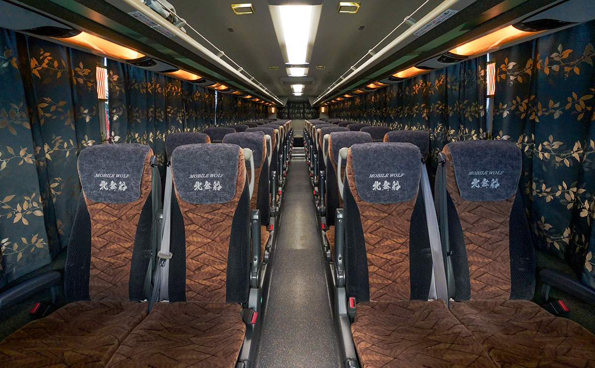 翔礼交通 飛龍 MOBILE-DRAGON #1011 車内座席 夜間