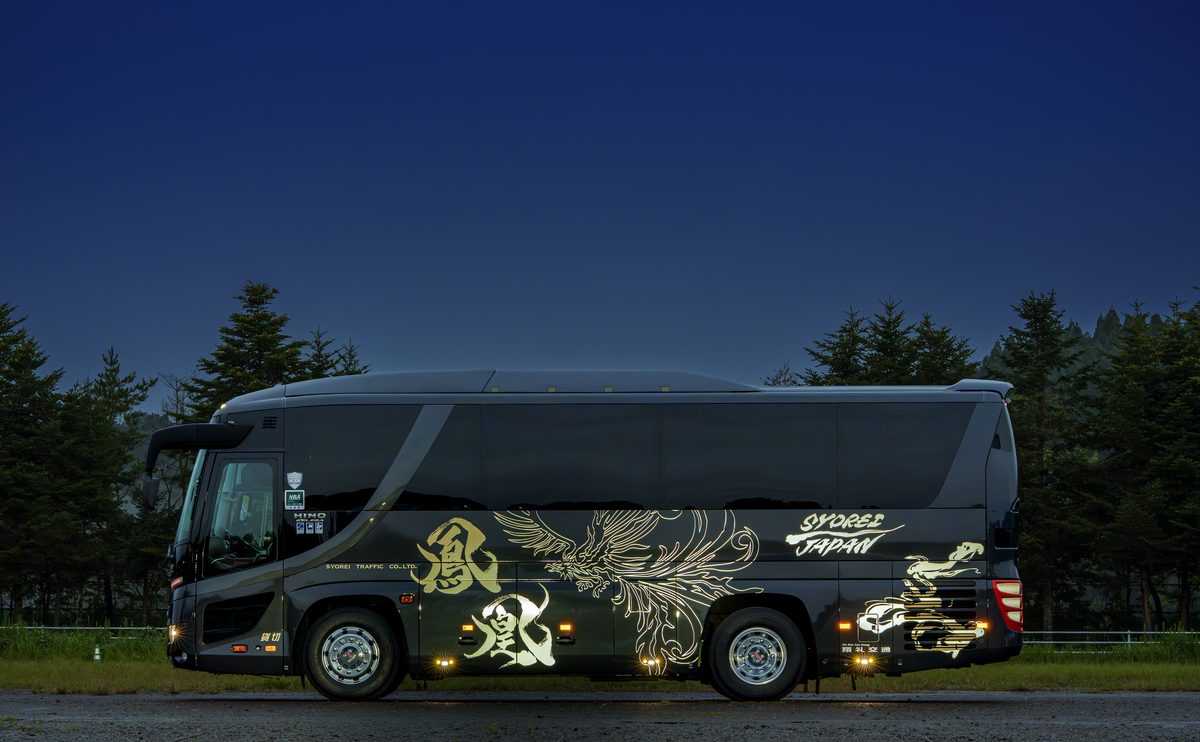翔礼交通 鳳凰 PHOENIX #777 車体側面